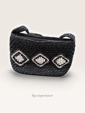 VINTAGE Made in Japan Small Black Raffia Woven Beaded Shoulder Bag Purse